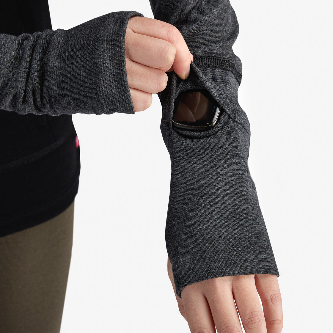Pull chaud à capuche en laine avec zip ♀