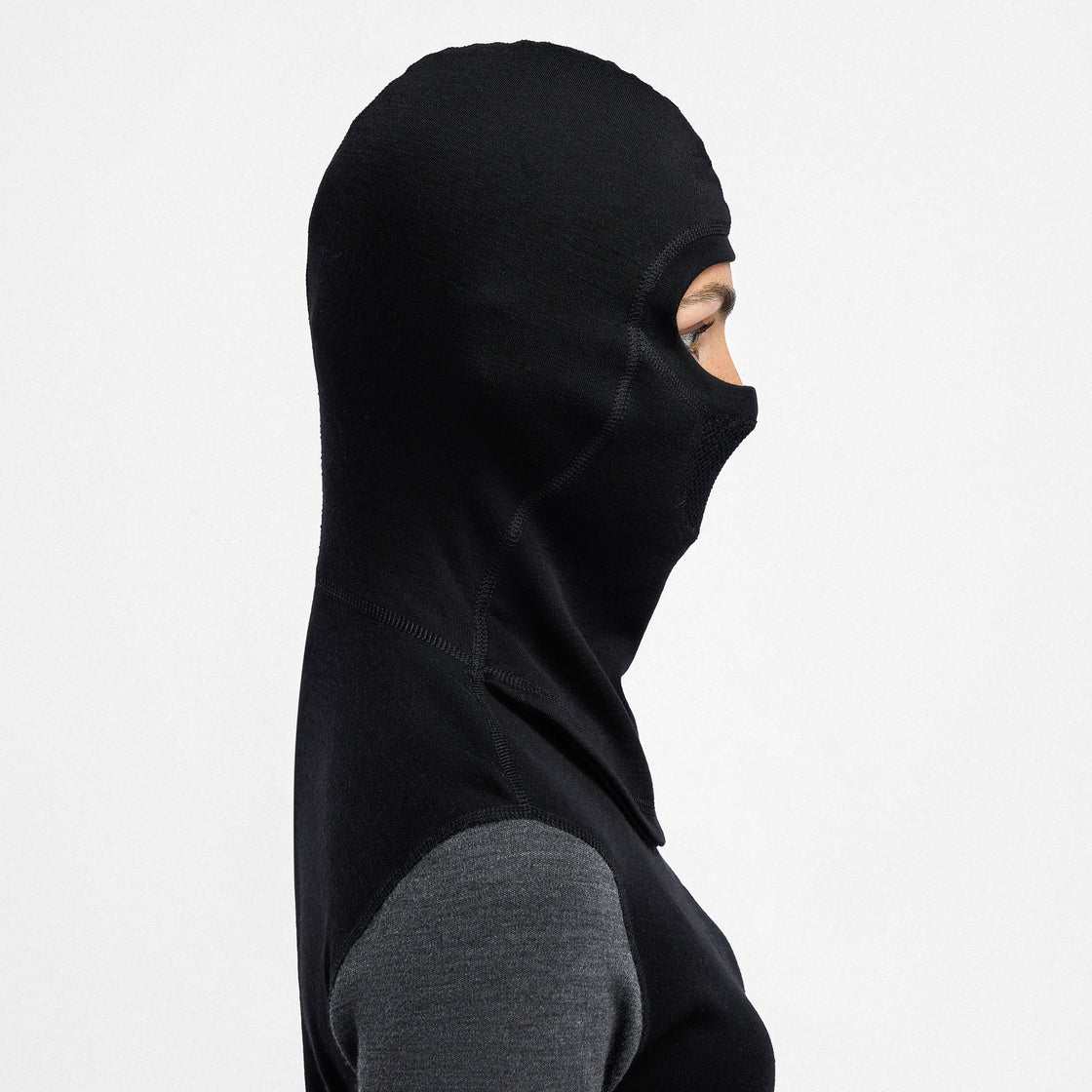 Pull chaud à capuche en laine avec zip ♀