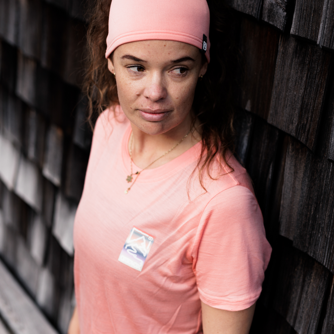 140 Cool Mountain Gradient T-Shirt ♀