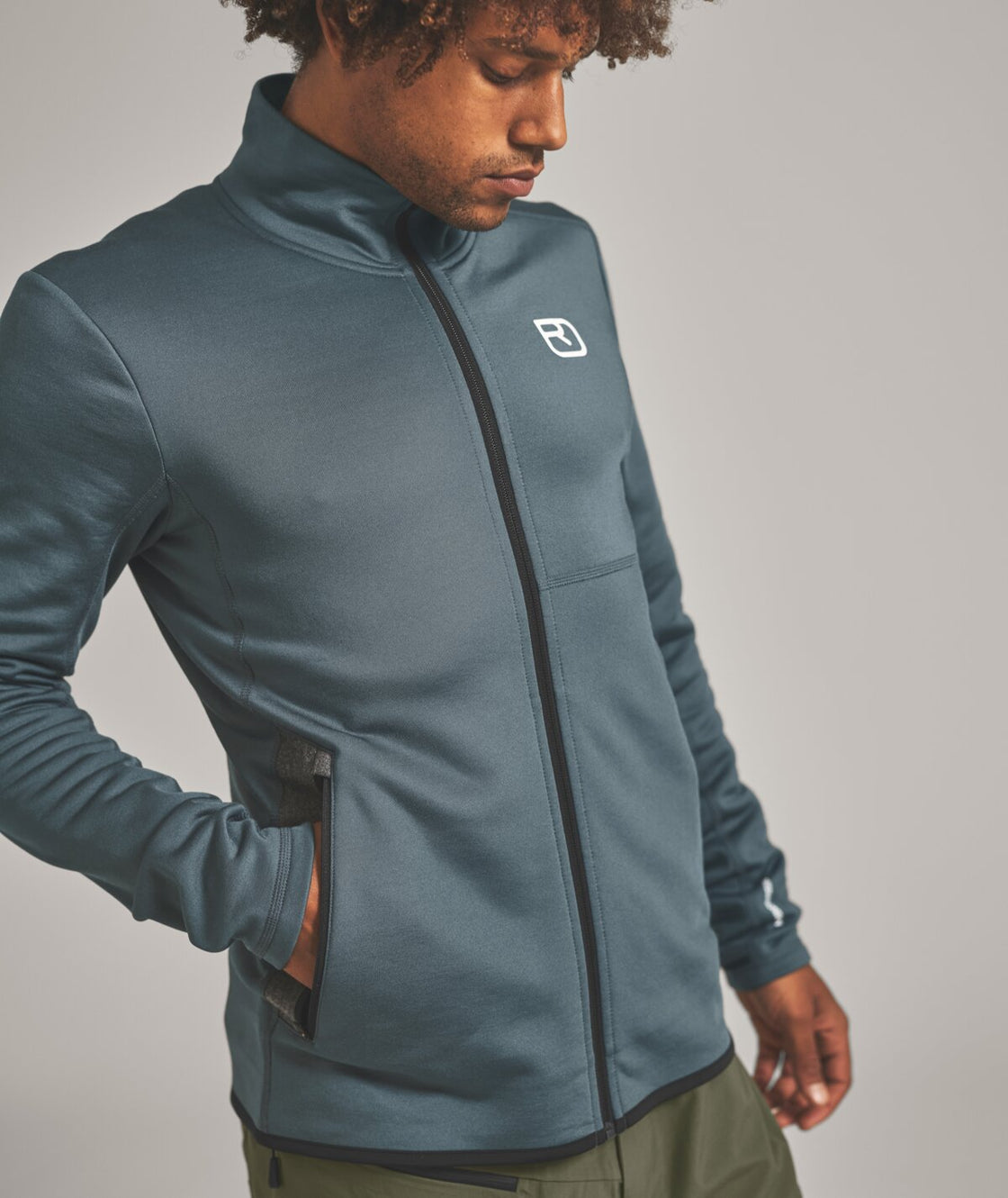 Veste technique Woolpower Full Zip Jacket 400 / Veste en mérinos black acheter | KOX Veste technique Woolpower Full Zip Jacket 400 / Veste en mérinos black acheter | KOX